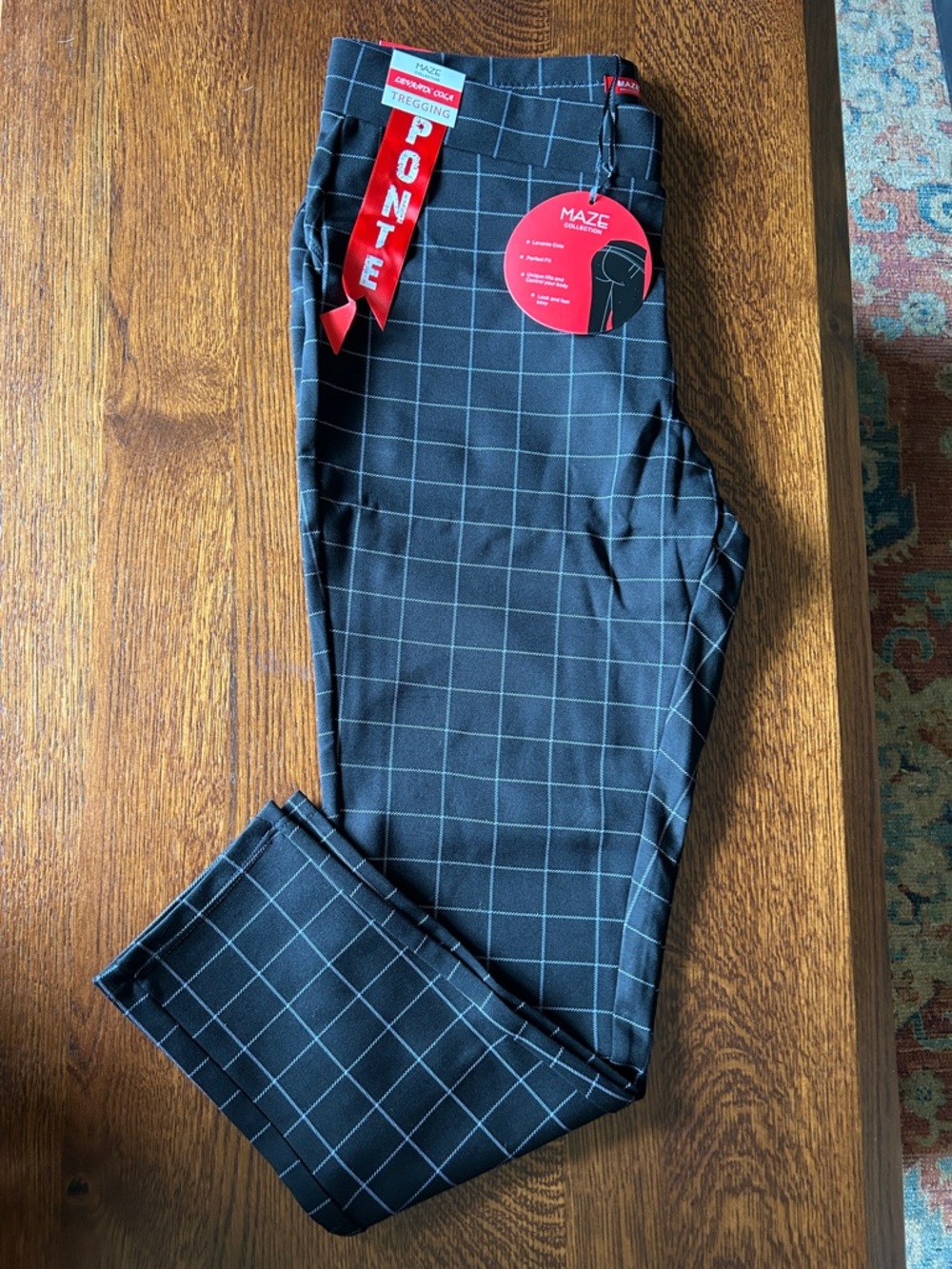 Maze Ponte Treggings in Black Windowpane